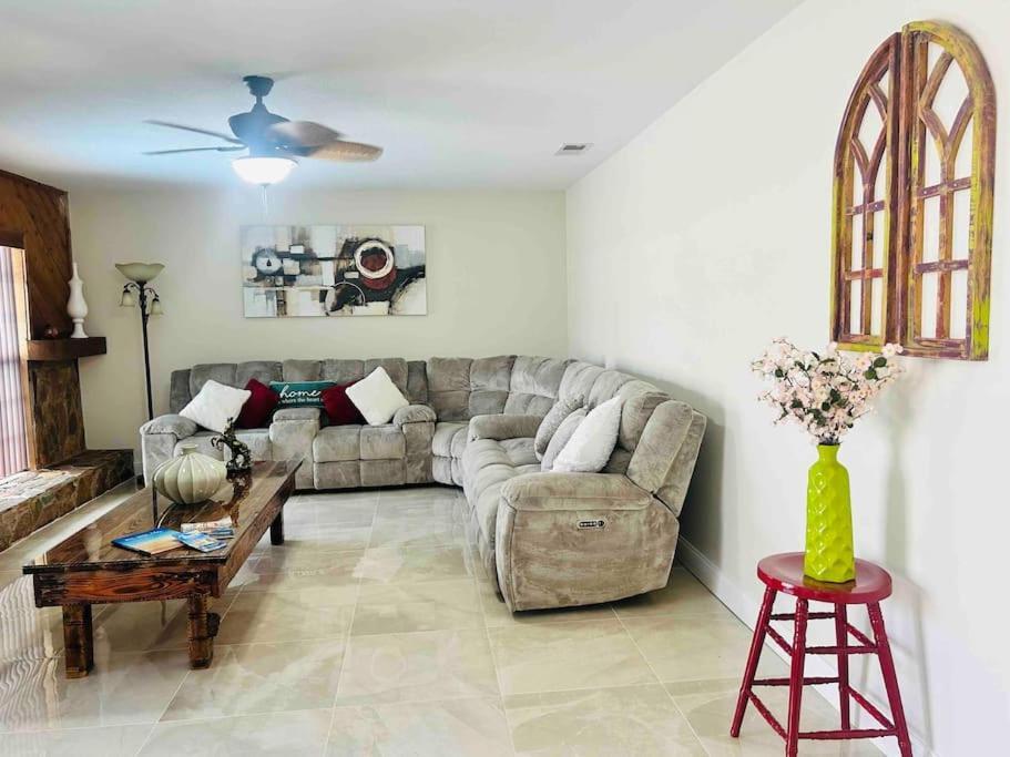 فيلا Vintage Family Scape + Heated Pool&Discount تامبا المظهر الخارجي الصورة